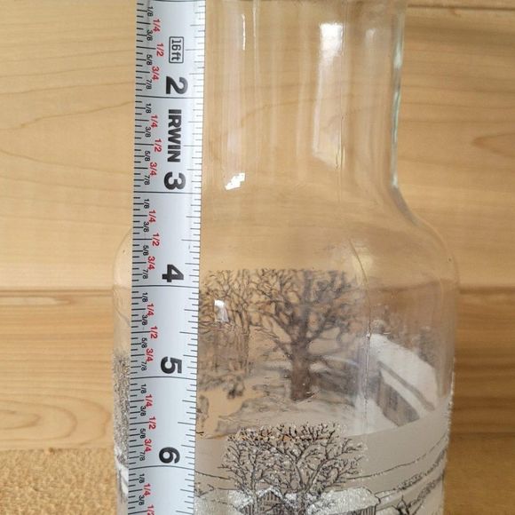 Anchor hocking Christmas glass carafe with Snowy scenery White and gray village - Picture 10 of 15
